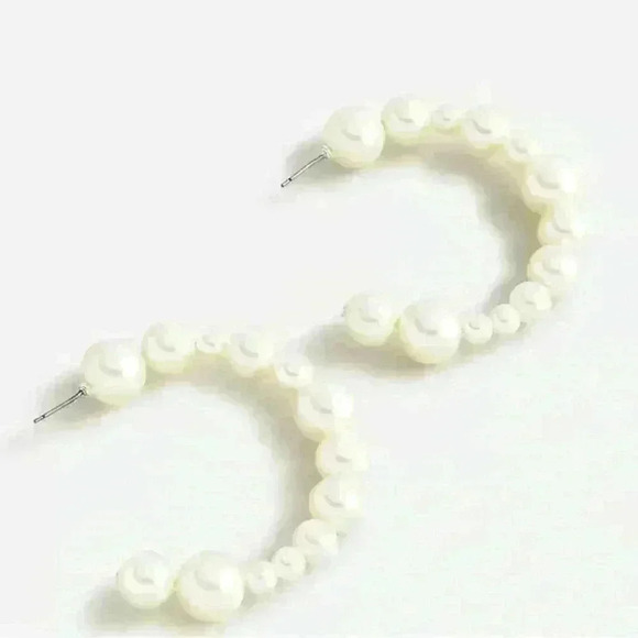 J Crew Mixed Pearl Hoops (Coming Soon) - Picture 1 of 3